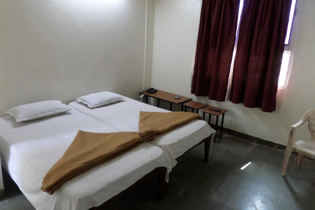 Parvat Lodge Ahmednagar Luaran gambar